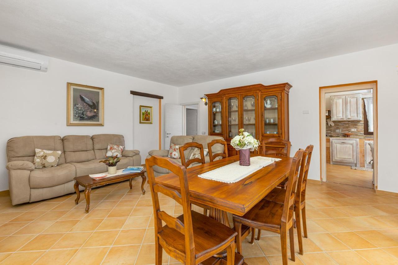 Villa Tomaso อาร์ซาเคนา ภายนอก รูปภาพ